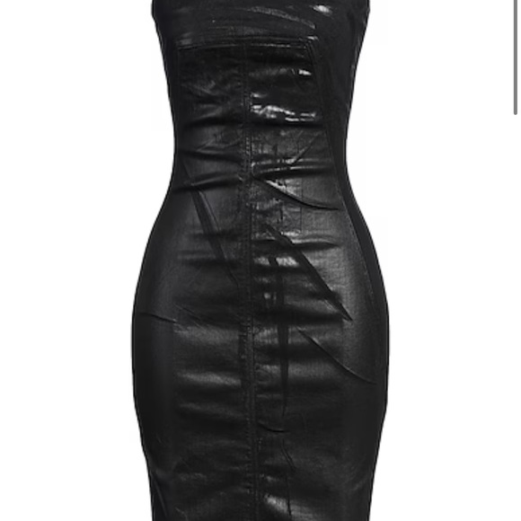 Elegant Black Dress - Picture 1 of 3
